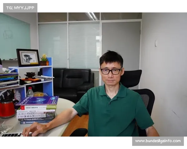 万小军：二十余年磨一剑，让智能写作机器人驰骋新闻现场